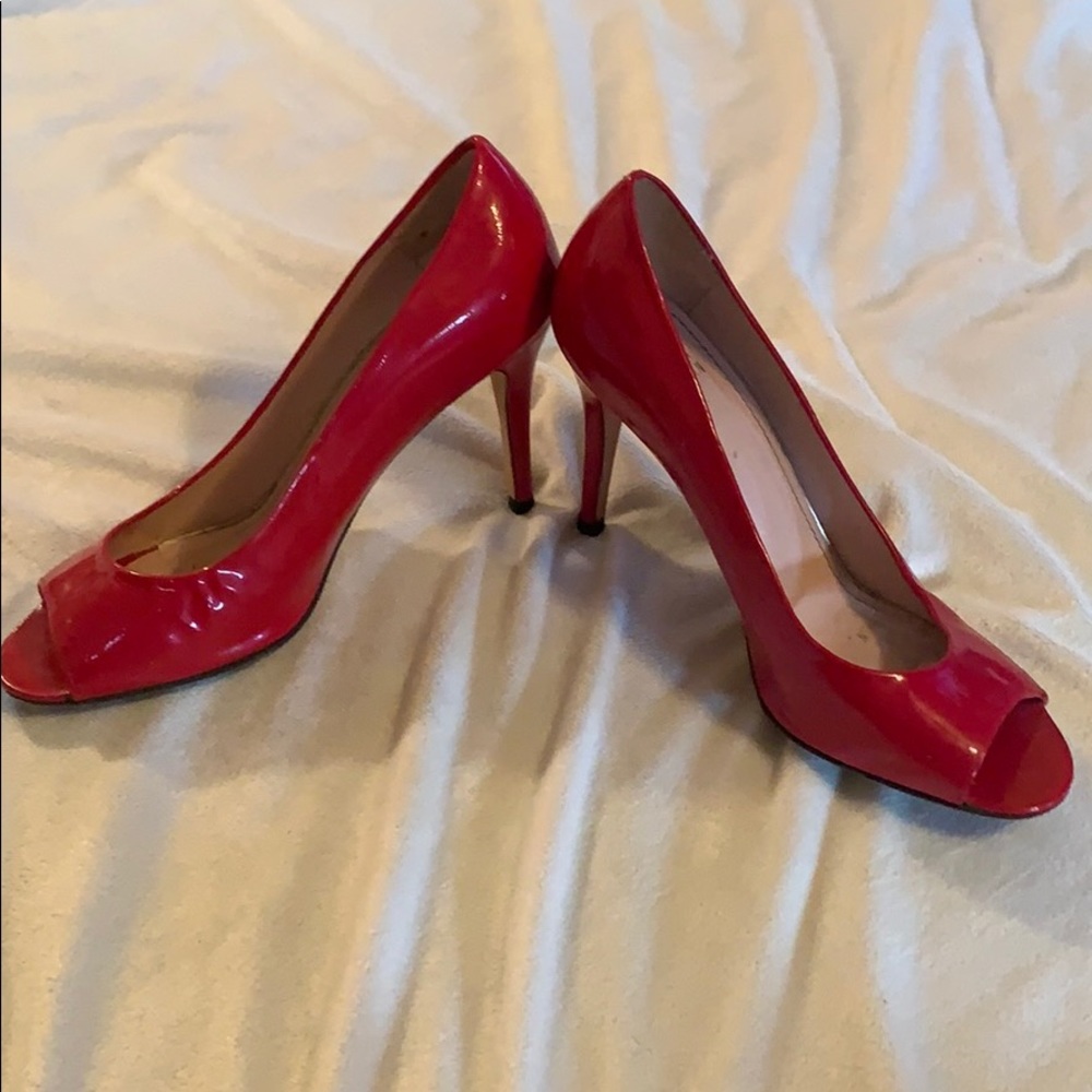 Stuart Weitzman red peep toe heel💋👠